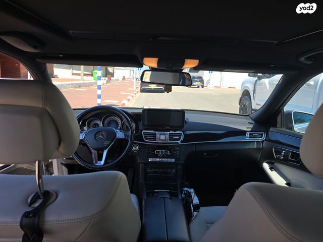 מודעת רכב מרצדס-בנץ E-class