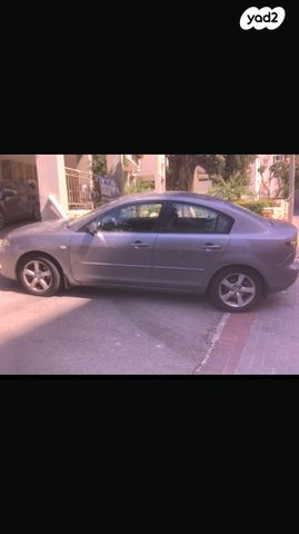 מודעת רכב מאזדה 3