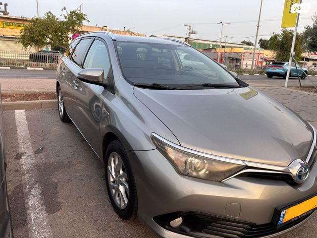 מודעת רכב טויוטה אוריס