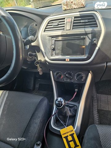 מודעת רכב סוזוקי קרוסאובר