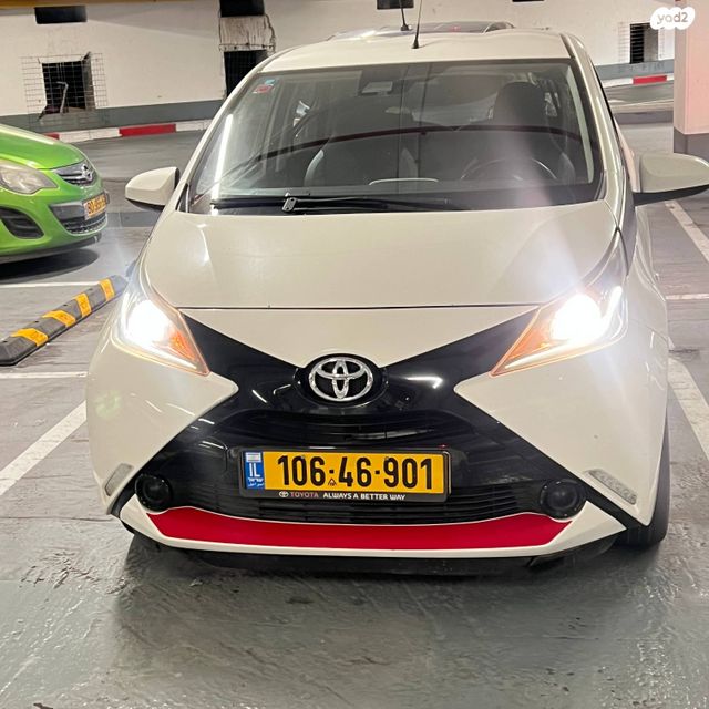 מודעת רכב טויוטה אייגו