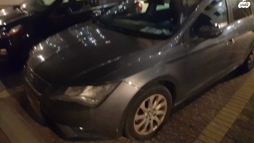 מודעת רכב סיאט לאון