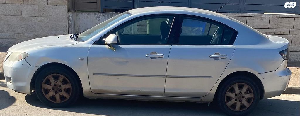 מודעת רכב מאזדה 3