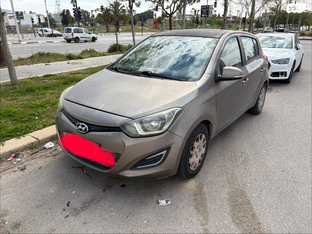 מודעת רכב יונדאי i20