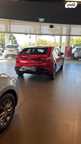 מודעת רכב מאזדה 3