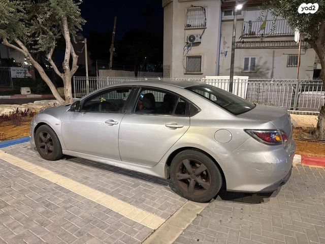 מודעת רכב מאזדה 6