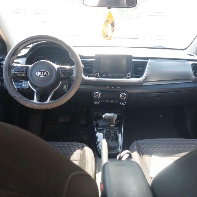 מודעת רכב קיה סטוניק