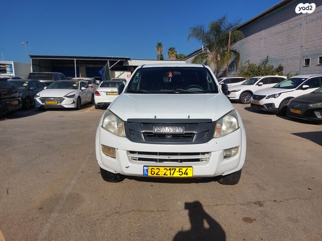מודעת רכב איסוזו די-מקס