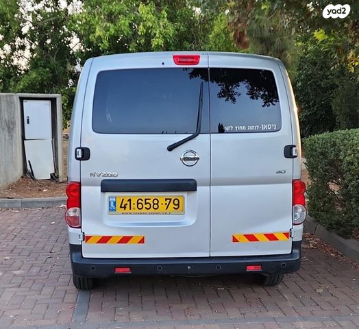 מודעת רכב ניסאן NV200