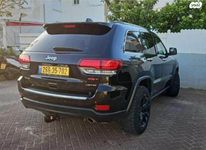 מודעת רכב ג'יפ גרנד צ'ירוקי