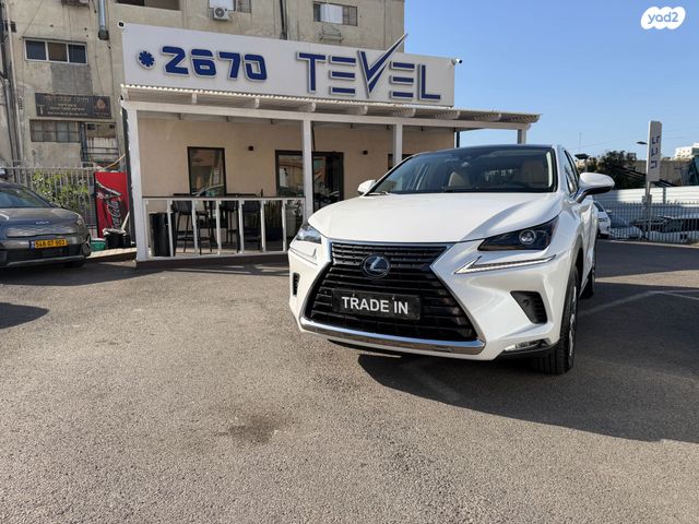 מודעת רכב לקסוס NX