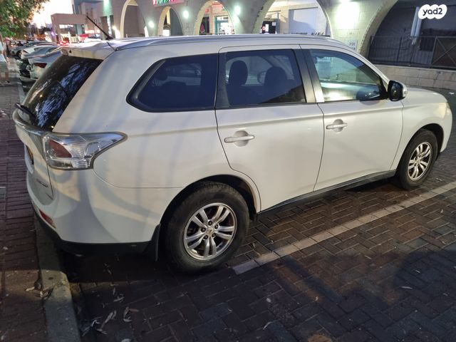 מודעת רכב מיצובישי אאוטלנדר