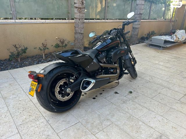 מודעת רכב הרלי דיווידסון FXDR 114