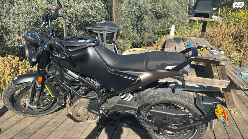 מודעת רכב הוסקוורנה SVARTPILEN 401