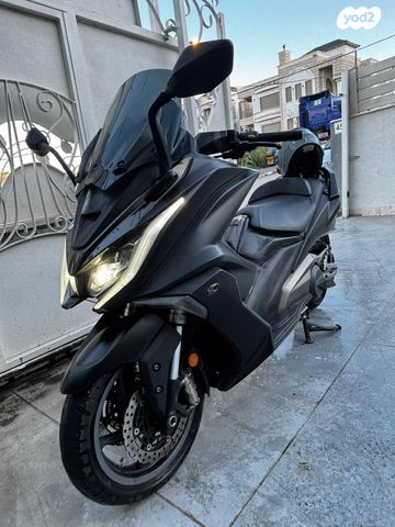 מודעת רכב קימקו AK 550