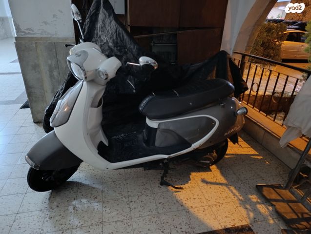 מודעת רכב דיאלים אחר