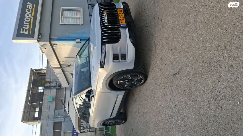 מודעת רכב ג'אקו J7