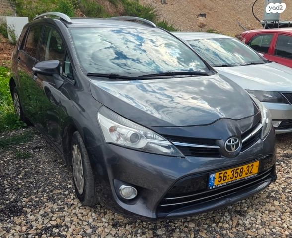 מודעת רכב טויוטה ורסו