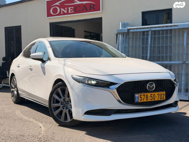 מודעת רכב מאזדה 3