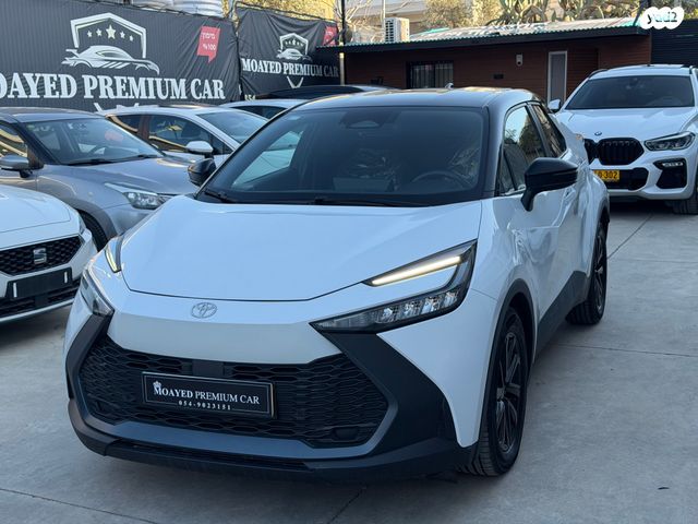 מודעת רכב טויוטה C-HR