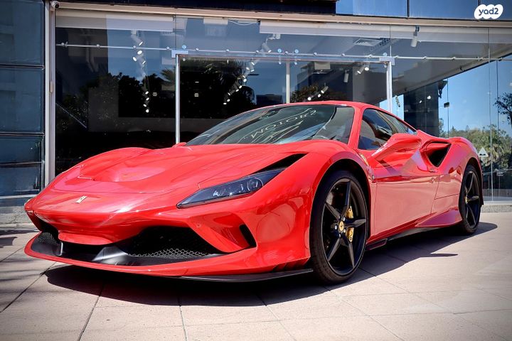 F8 טריבוטו אוט׳ 3.9 (711 כ״ס)