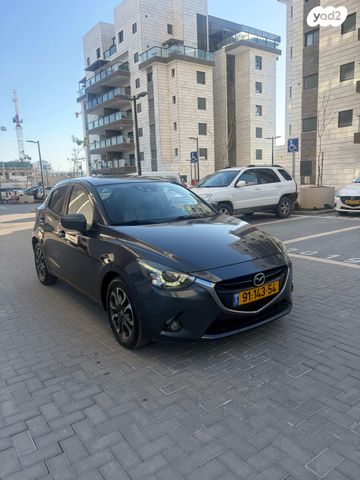 מודעת רכב מאזדה 2