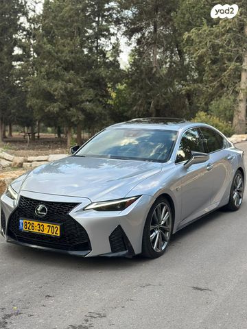 מודעת רכב לקסוס IS