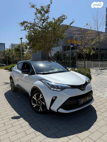 מודעת רכב טויוטה C-HR