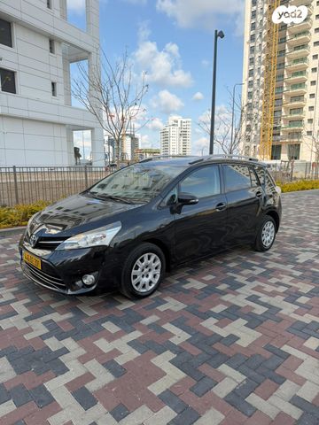 מודעת רכב טויוטה ורסו