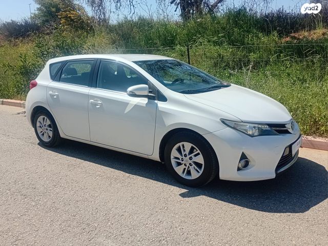 מודעת רכב טויוטה אוריס