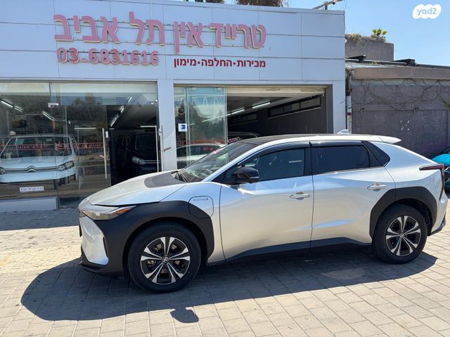 מודעת רכב טויוטה bZ4X