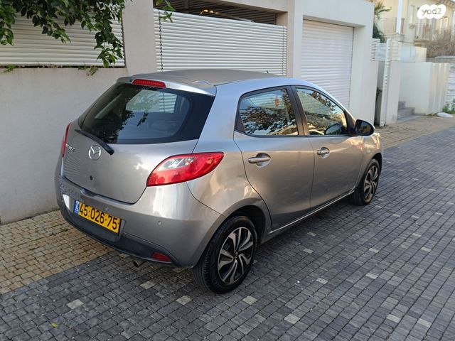 מודעת רכב מאזדה 2 2