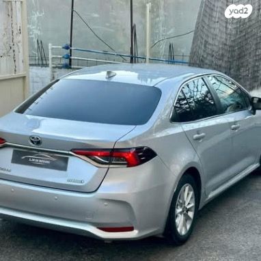 מודעת רכב טויוטה קורולה
