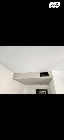 לאה גולדברג 6