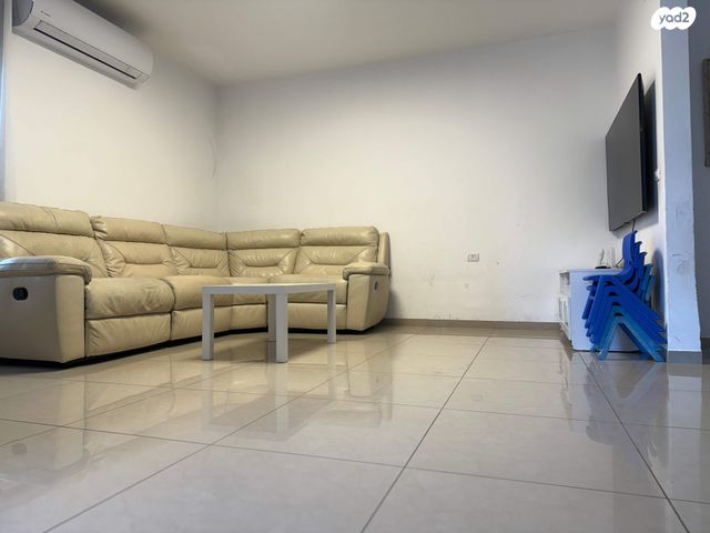 ארבע האמהות 22