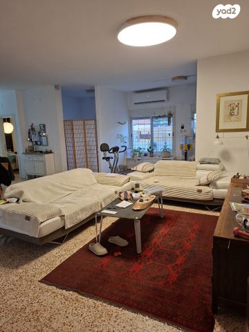 טשרניחובסקי 24