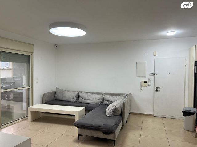 קרן היסוד 22