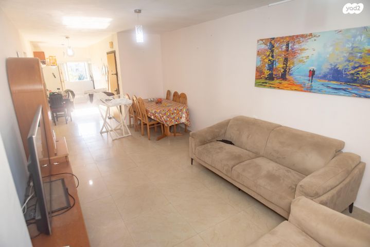 מעפילי אגוז 64