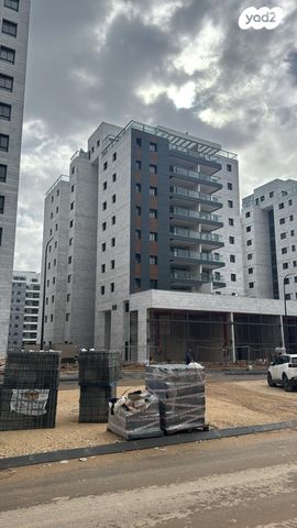 אסתר ארדיטי 14