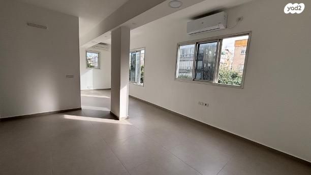 שדרות ירושלים 13