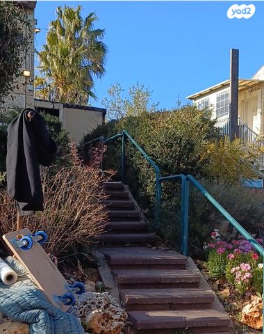 מקימי הגדר 4