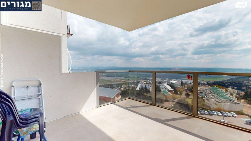 דירה, רמות יצחק, נשר