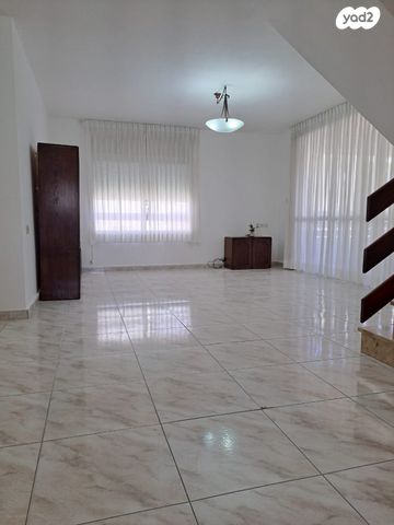 מודעת נכס, הדגן, קרית כרמים, ראשון לציון