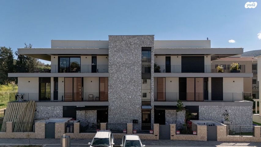 גג/ פנטהאוז