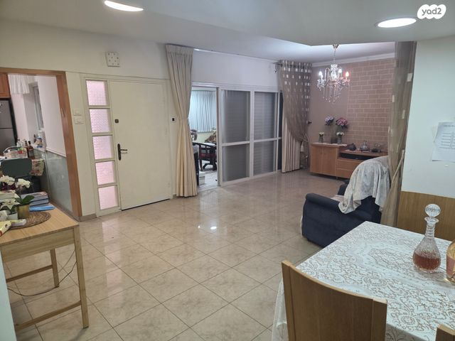 דירה, תל חנן, נשר