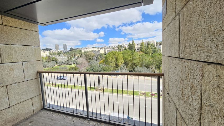 דיור מוגן למכירה בירושלים (תיווך) — 4