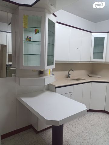 רבן יוחנן בן זכאי 50