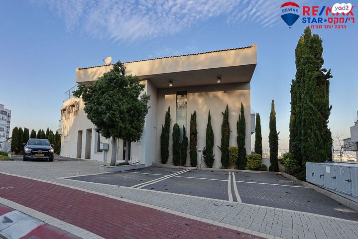 מודעת נכס, פנחס רוזן 52, הרצליה ב', הרצליה