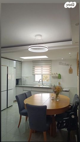 אלכסנדרוני 1