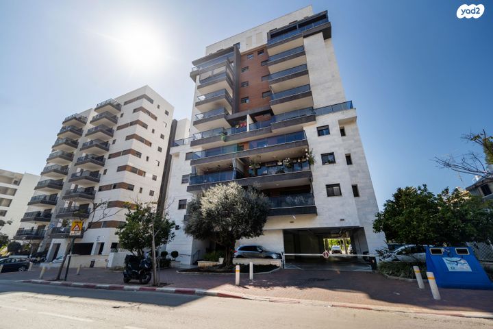 מודעת נכס, צה"ל, פתח תקווה